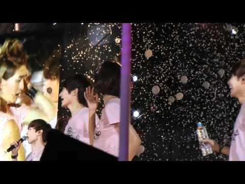 [Fancam] 100911 SNSD@ SM TOWN 2010 Shanghai [4/4]