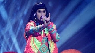 Katy Perry Performs Neon Egyptian 
