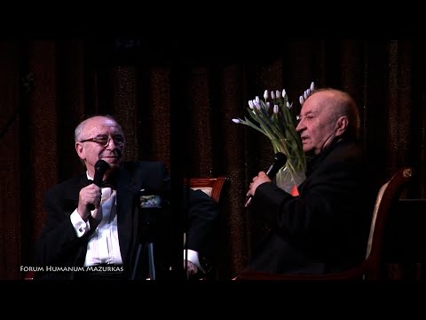 X Forum Humanum Mazurkas - rozmowa na proscenium  Andrzeja Bartkowskiego z Bohdanem Łazuką