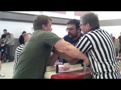 Mark MacPhail vs Shaun Deveau (left hand)