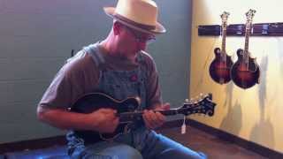 Carter Vintage Guitars - Mike Compton & '24 Loar F-5