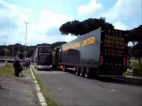 Francesco Martini Sosia Bill Kaulitz