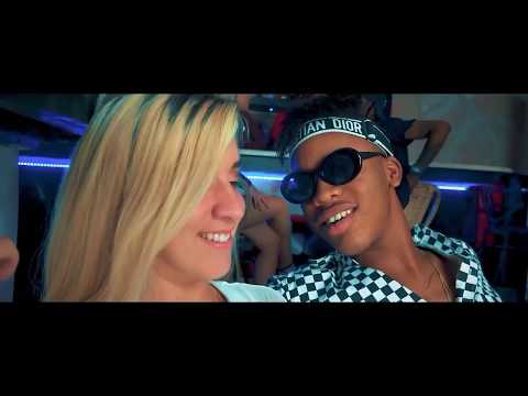 Un Titico & Kn1 One - Como Va (Video Oficial)
