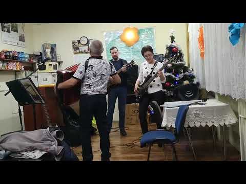 Mieszkała za lasem - Próba