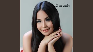 Download lagu Cinta Sengketa mp3 Download lagu Cinta Sengketa mp3