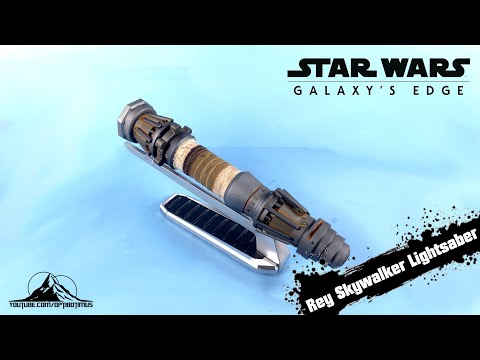 Star Wars Galaxy's Edge REY SKYWALKER LEGACY LIGHTSABER Video Review
