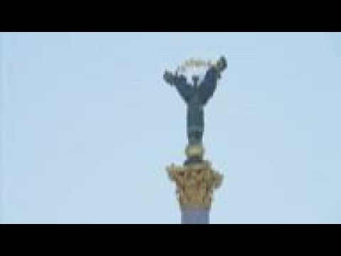 Praça Maidan, em Kiev, no 100º dia de guerra