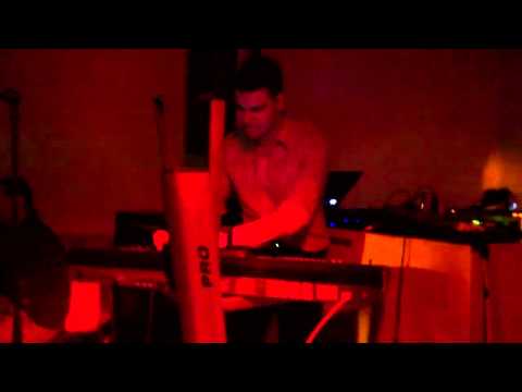 Petar Mitic UZIVO-Cik pogodi