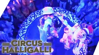 Deichkind - &quot;Denken Sie Groß&quot; Live bei Circus HalliGalli