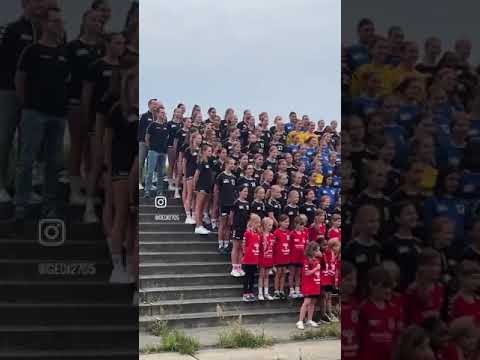 01.09.23 Es Ist vollbracht. Mannschaftsfoto der Handballabteilung des Berliner TSC. Saison 23/24