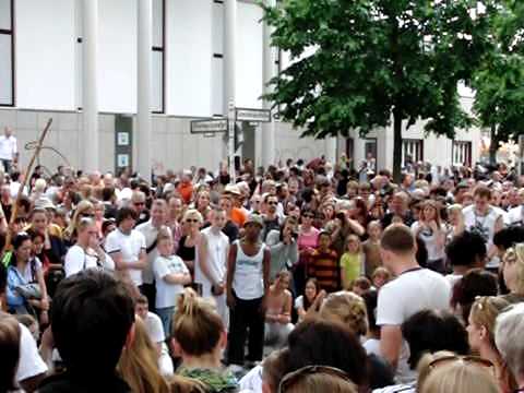 Capoeira @ 210fps (Karneval der Kulturen Berlin, 31.5.2009)