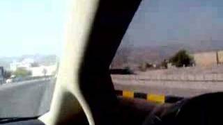 preview picture of video 'Souvenir d'Oman... en route vers le travail! (Duff)'