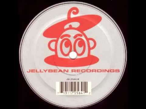 Gee More Presents Es Vedra - All Fat Boys Dancing (Picotto Mix)