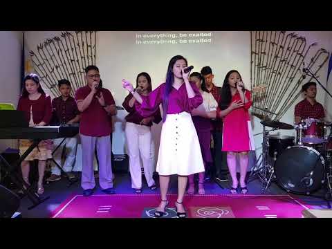 Alive in us (hillsong)