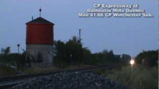 preview picture of video 'CP Expressway at Dalhousie Mills Quebec'