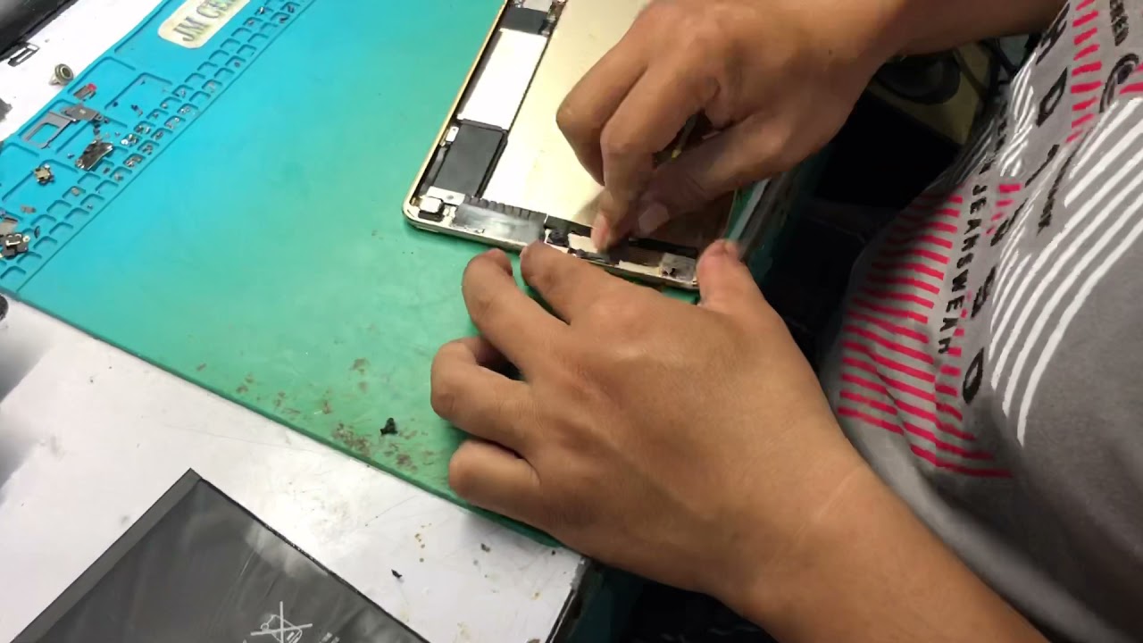 Watch video Ipad mini 4 battery replacement Now Ipad mini 4 battery replacement