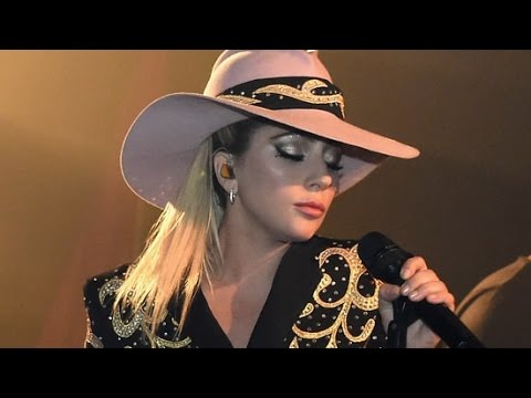 Lady Gaga - Million Reasons (English Lyric/Letra Español)