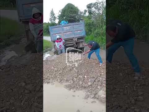 Rod. Mendoza: Vecinos mejoran vía Santa Rosa–Totora