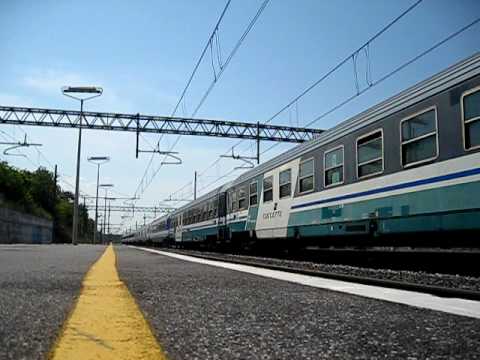 EXP 14126 Napoli Cle - Lourdes (E656.443 + UIC-X)