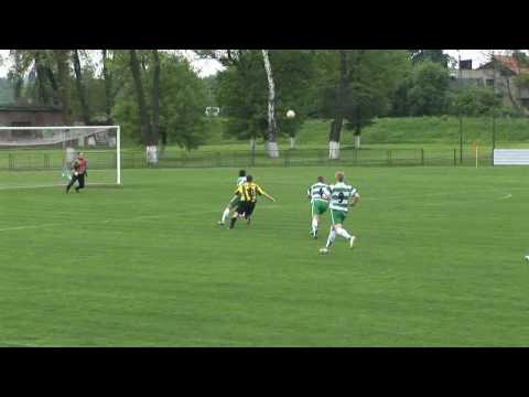 DviXHD NIW.100601 NIWKA S. 1- 0 GWAREK TG..skrót i bramki.avi