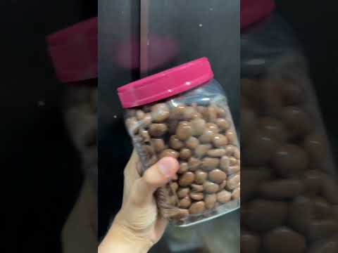 Foodtrip! Kirkland chocolate raisins #foodie #youtubeshorts #foodtrip #shorts #chocolate