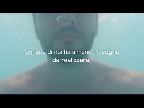 Il peeling per la persona contro rughe Ponte di naso hypostasis da un lato occhi