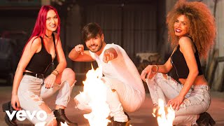 Video Lo Que Quiero de Polo Nández, Clase-A