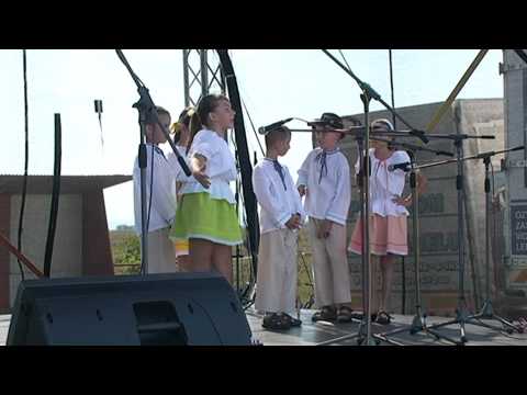 Dolné Dubové - 750.výročie - vystúpenie detí