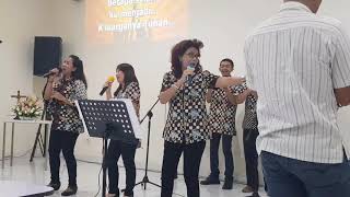 Download lagu Kucinta Kluarga Tuhan mp3