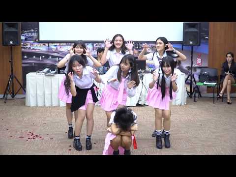 171028 "W.O.W" cover "DIA"(Good Night) @ Future Park Rangsit(Audition Round#1)