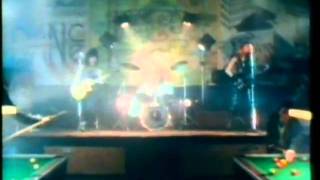 Gary Glitter & The Girls School - Leader Of The Gang-.mpg