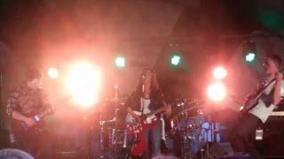 Rock & Roll Rebecca Raabis