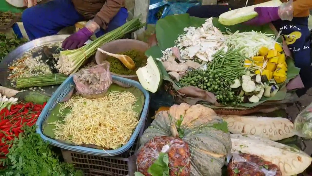 Street Food 2018 - Walk Around Market Food In Phnom Penh - Amazing Asian Food