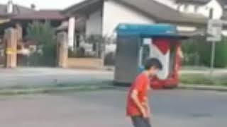 Bambino si rompe la collotola