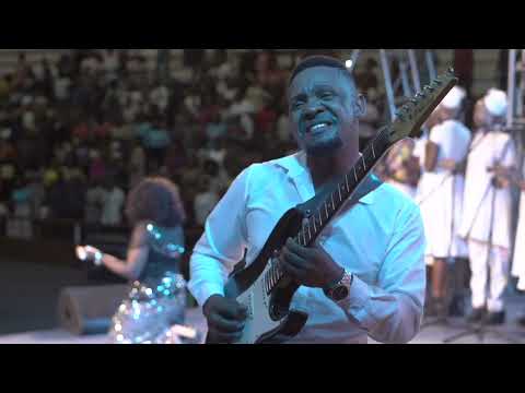 I BOW MY KNESS LIVE IN CONCERT// JANIFER CUTANE