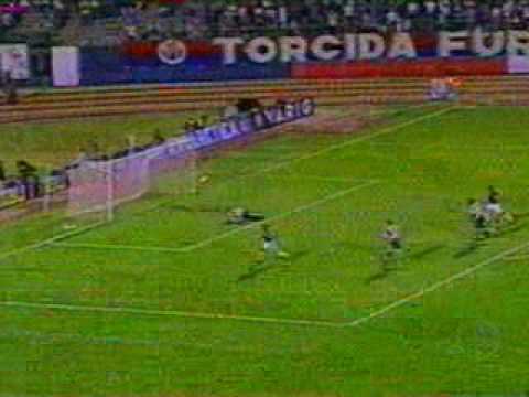 17/04/2003 - Paraná 3 X 1 Goiás : Gol de Renaldo