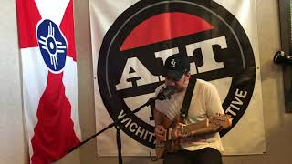 ALT 1073 LIVE SESSIONS: Phangs - Eyes Off You