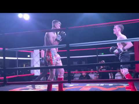 Action Packed K1 Fight Ends in Spinning Head Kick KO! W.A.R War And Redemption Amateur K1 Bout