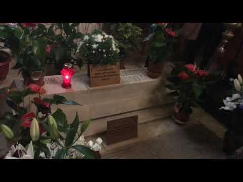 Manastirea Cozia - mormantul lui Mircea cel Batran