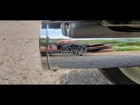 Harley-Davidson® stock mufflers vs Eliminator 400 Slip-on Vance & Hines.