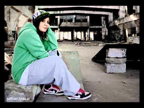 DieeS - Daleka miłość (feat.Paulii)