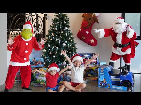 The Grinch STOLE Our Christmas Presents  Ckn Toys Xmas 2018 Children's Fun Video