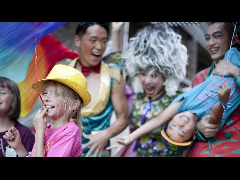download lagu mp3 mp4 Au Bonheur Des Momes, download lagu Au Bonheur Des Momes gratis, unduh video klip Au Bonheur Des Momes