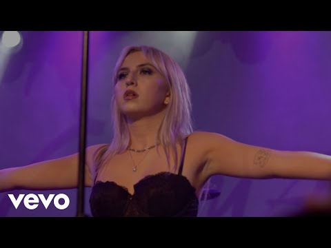 Emmalee Rainbow - Playing Dead (Live at the Teragram Ballroom)
