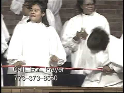 Rev. Clay Evans & Fellowship Baptist Church Choir - "What A Fellowship" (PRAISE BREAK)