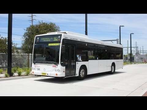 Transdev NSW M/O 8606 - Mercedes-Benz O500LE (ZF/CC CB60) - Route 962 Outbound