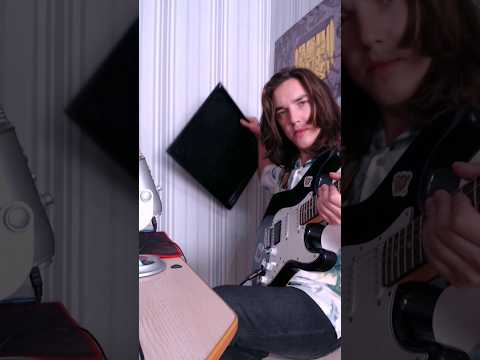 Why your guitar is noisy. (guitar noise) #guitar #guitartips