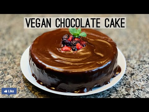 Super moist vegan chocolate cake with vegan chocolate ganache 😋
