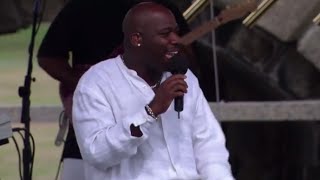 Will Downing &amp; Gerald Albright - Wishing On A Star (Part 2) - Newport Jazz (Official)