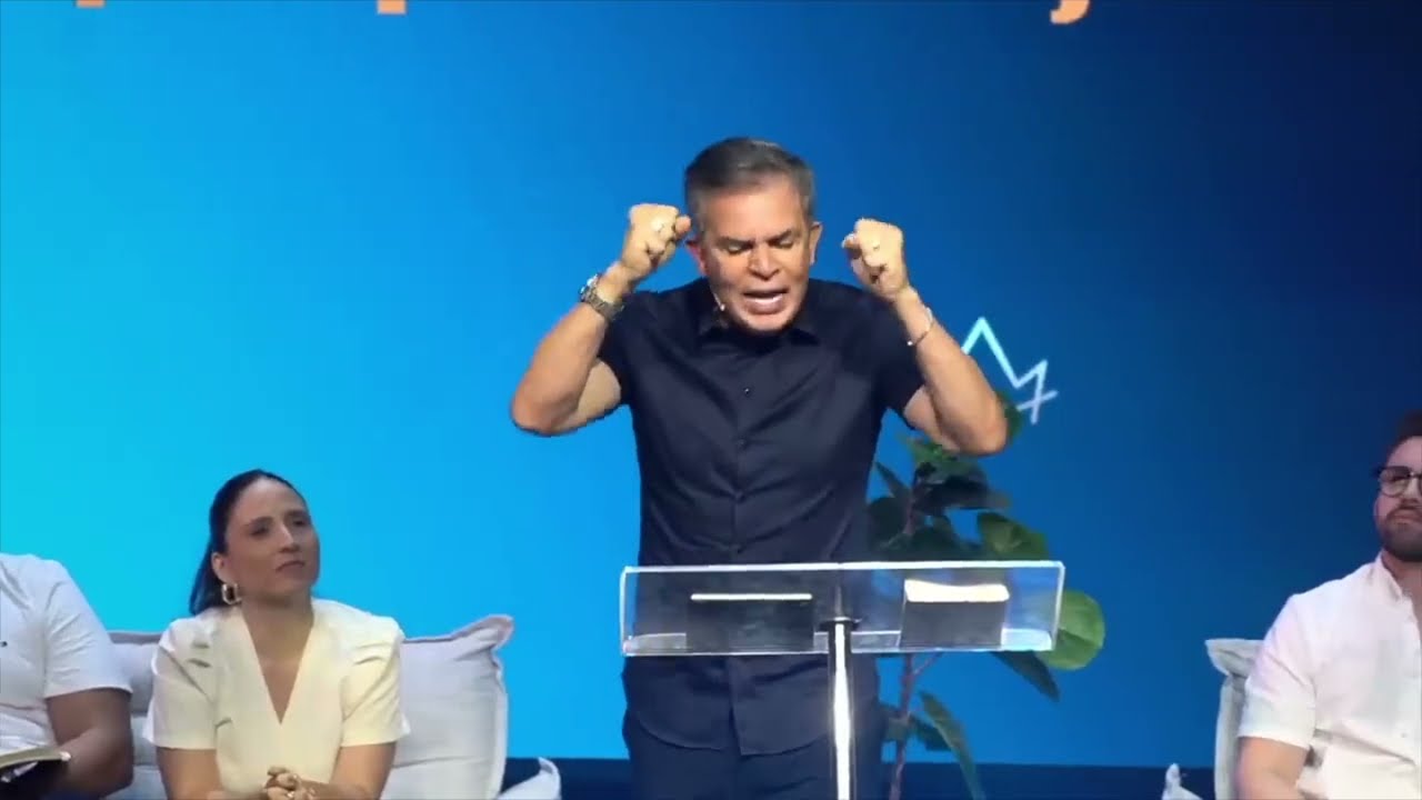 Deus já está lá | Costa Neto